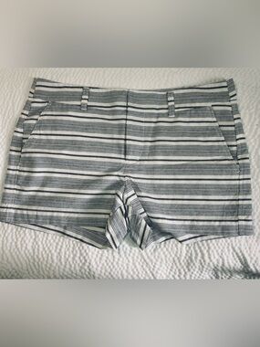 Khakis by GAP Navy and White Striped 3” Shorts